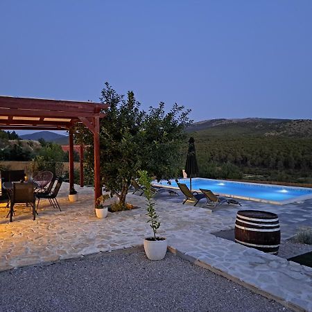 Guest House "The View" - With A Pool Donje Polje Экстерьер фото