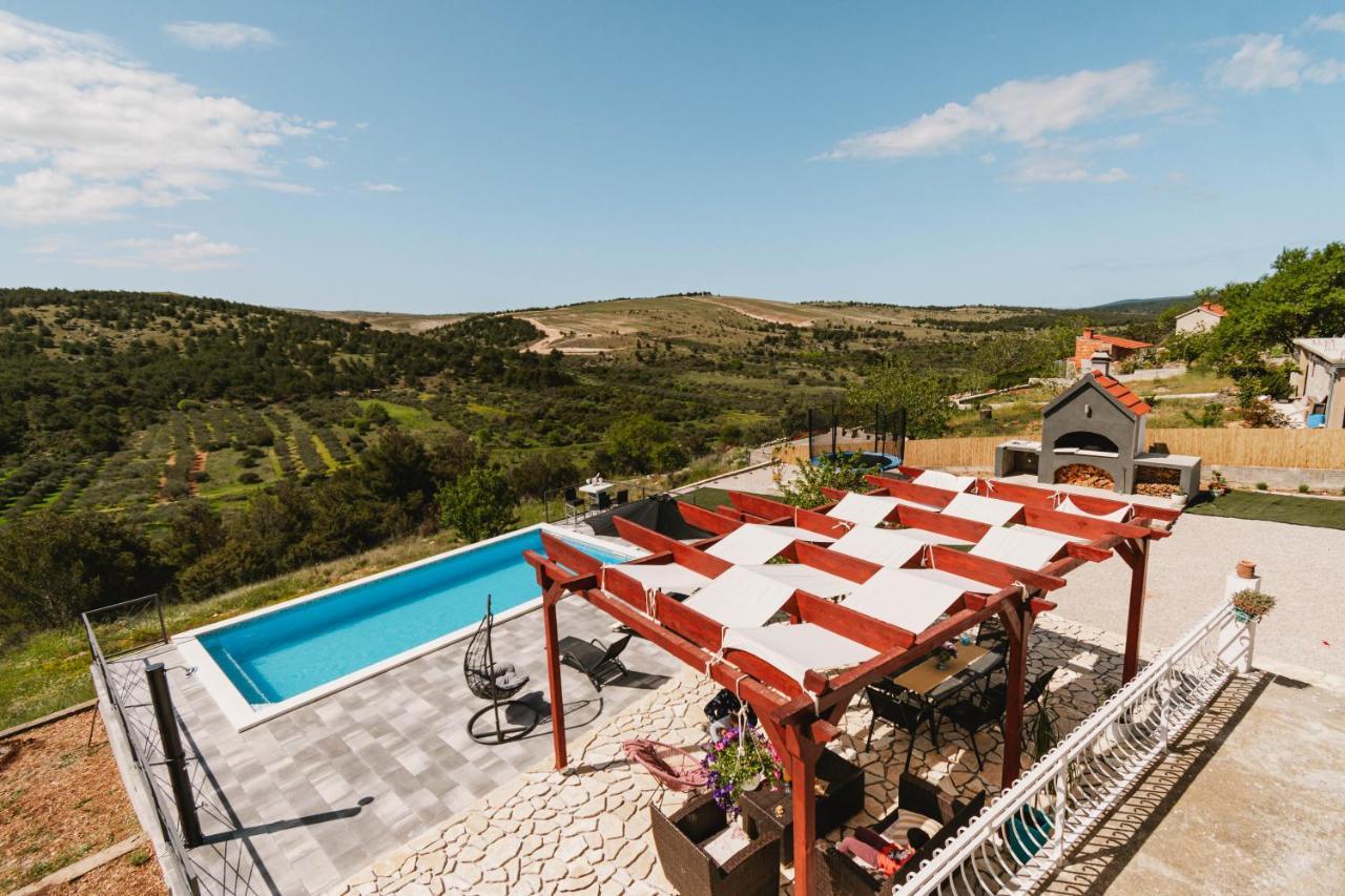 Guest House "The View" - With A Pool Donje Polje Экстерьер фото