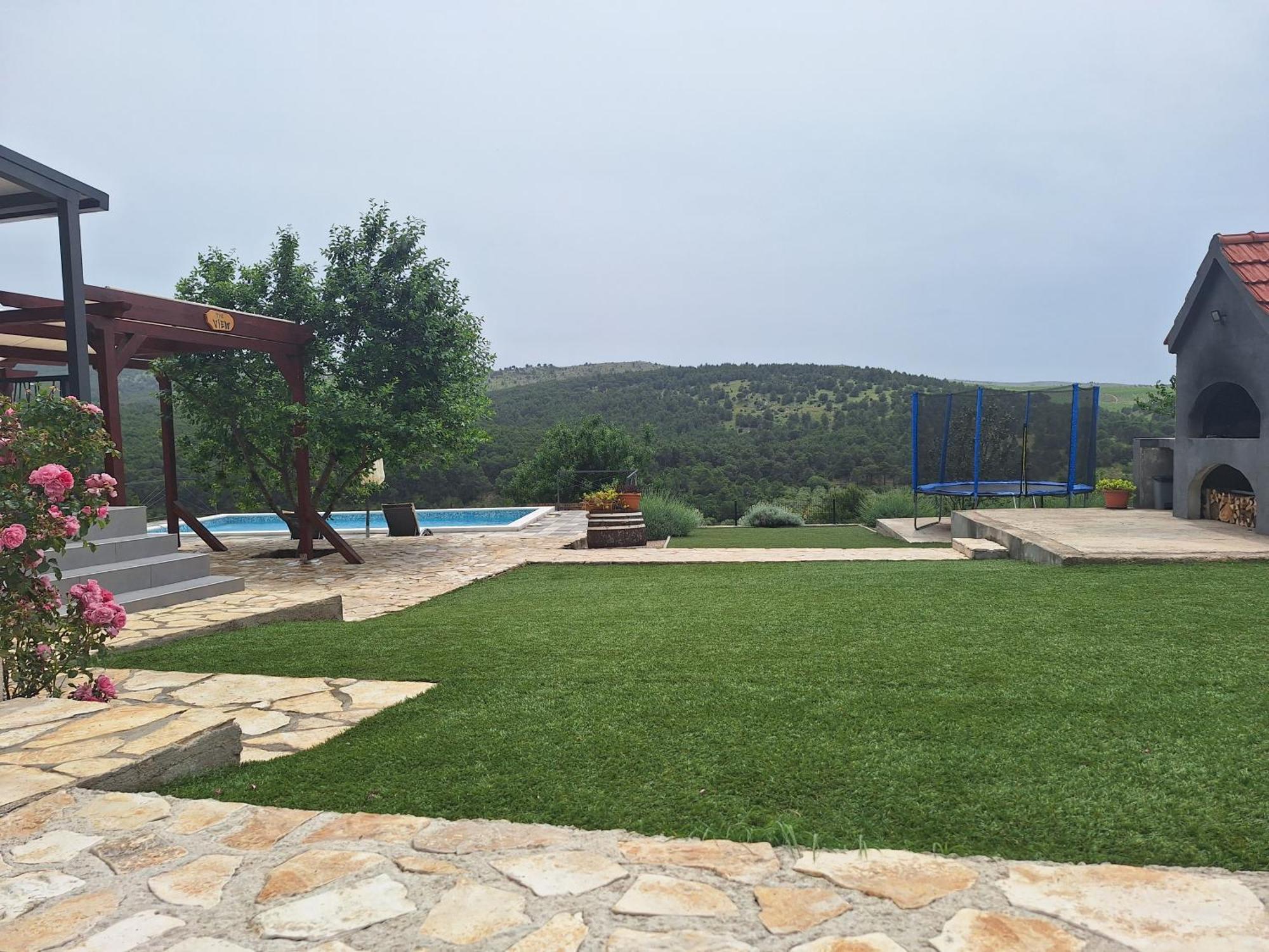 Guest House "The View" - With A Pool Donje Polje Экстерьер фото